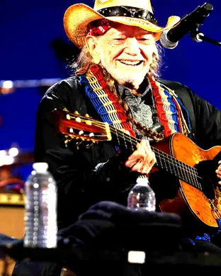 Willie Nelson Virginia Beach